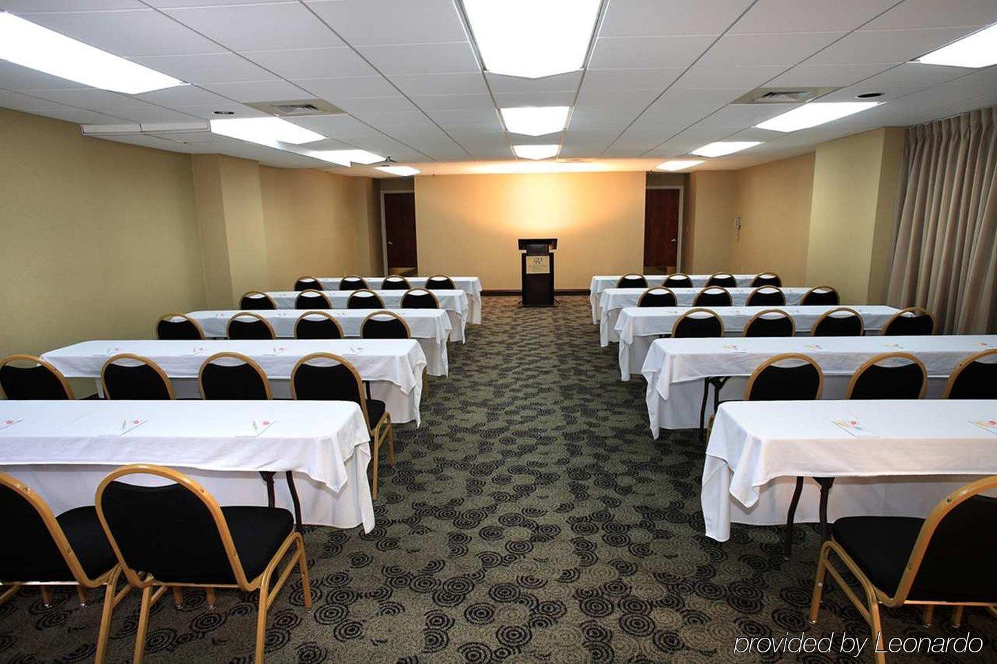 Doubletree By Hilton Virginia Beach Hotel Business photo